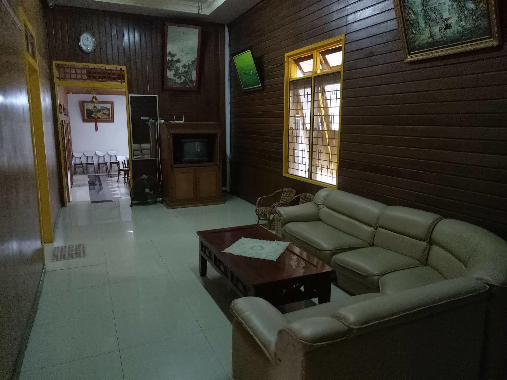 Wisma Mutiara Padang  Luaran gambar